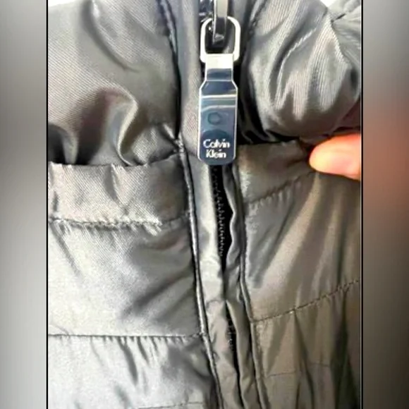 Calvin Klein down jacket - Picture 3 of 5